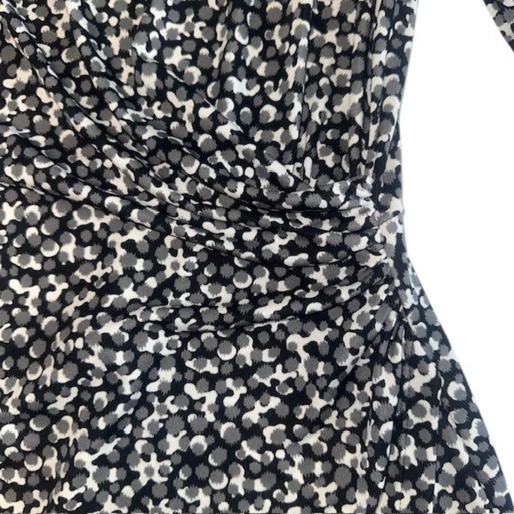 Talbots Knit Dress 3/4 Sleeve Faux‎ Wrap Black Gray White Print Dress Size LP - Picture 7 of 10
